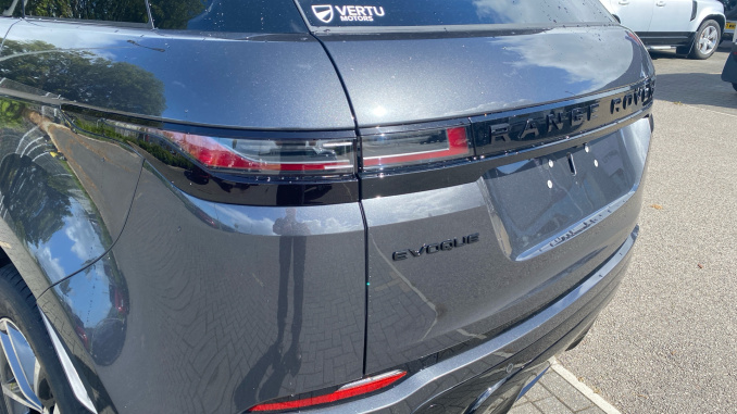 Land Rover Range Rover Evoque 2.0 D200 Dynamic SE 5dr Auto Diesel Hatchback - Image 19